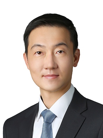 조정익 변호사 사진